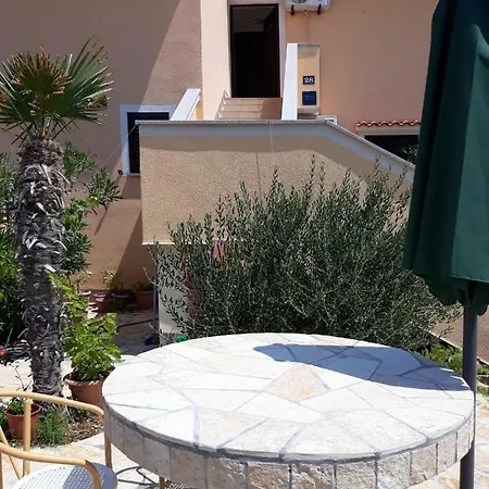 Pag 11 Appartement *