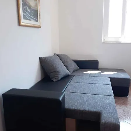 Apartment Pag 11487b